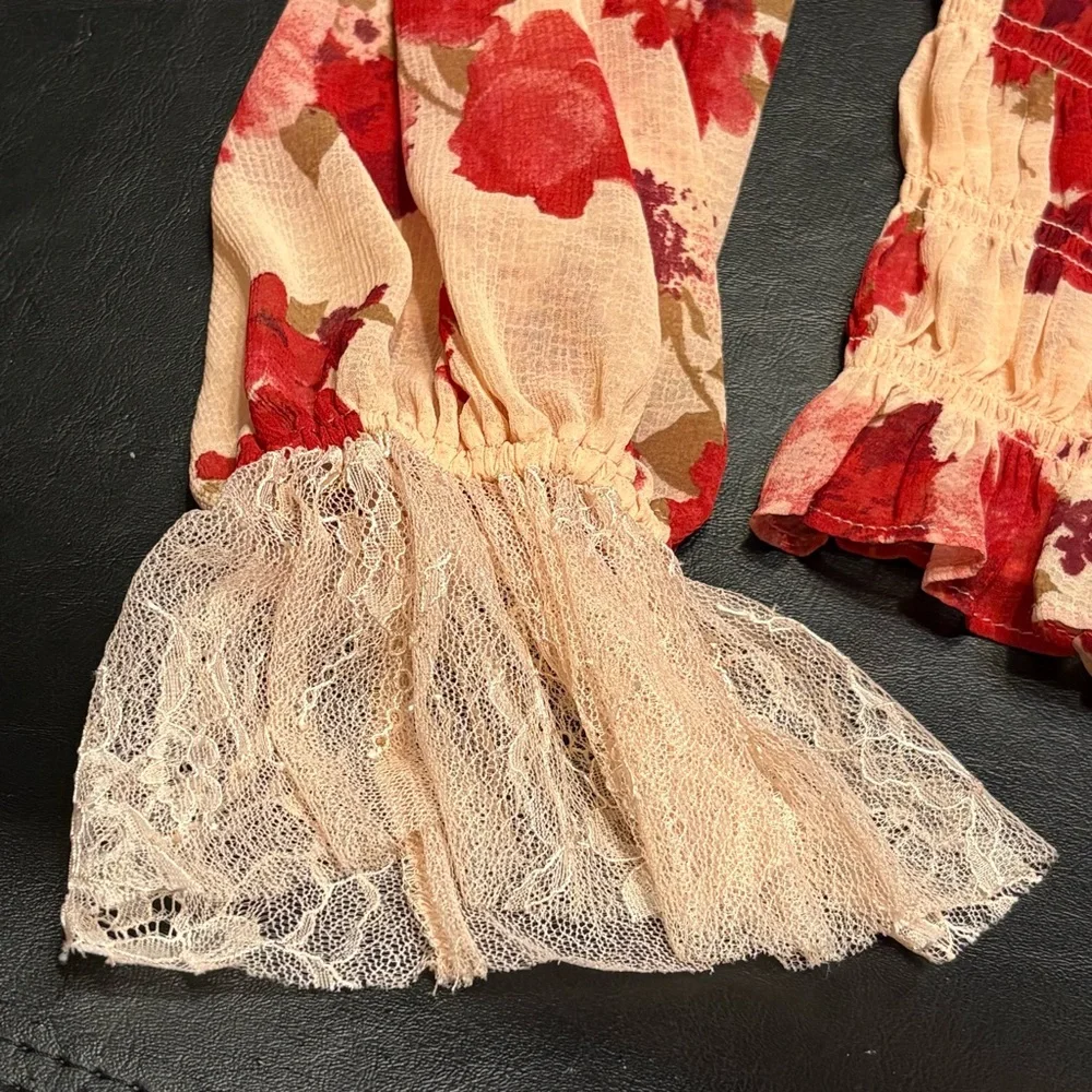 FREE PEOPLE Daphne PINK & RED Romantic FLORAL Lace SMOCKED Ruched BLOUSE Large